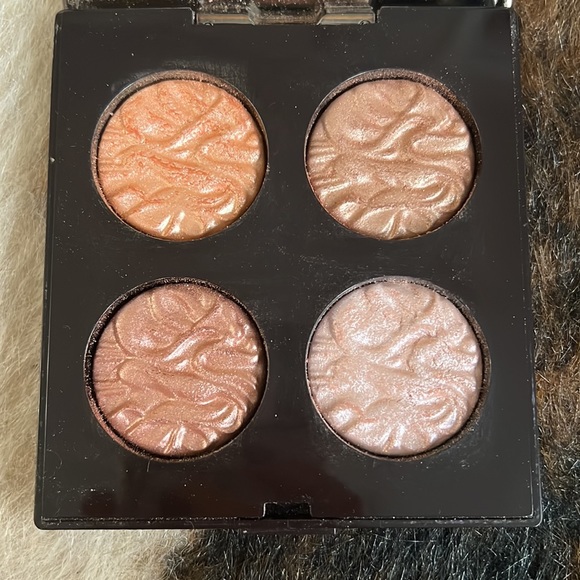 Laura Mercier Highlighter Palette - Picture 2 of 4